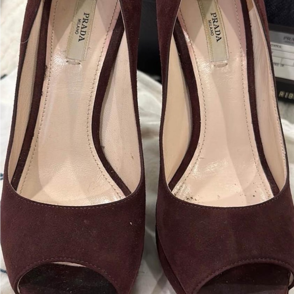 Authentic Prada maroon suede platform pumps 37.5 - Picture 8 of 10